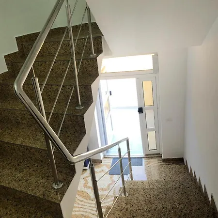 ゲストハウス Pelikan